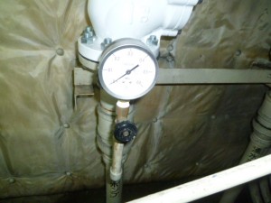 16.圧力メーター取付